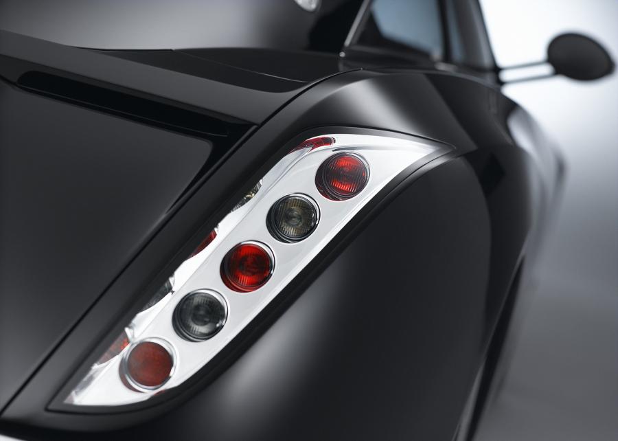 Детали экстерьера Maybach Exelero Concept 2005 года  (фото 7 из 27)
